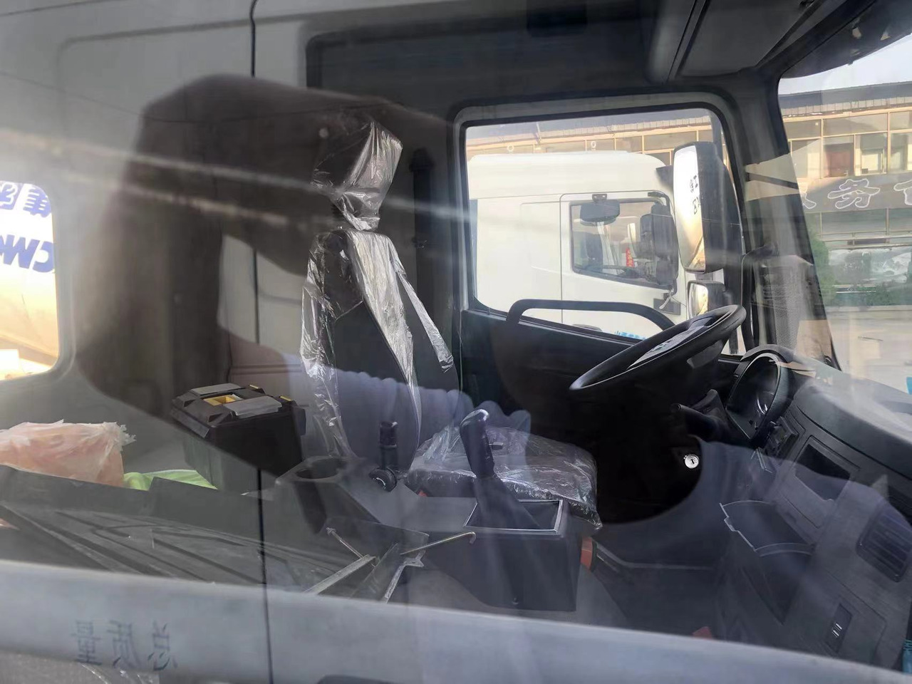 XCMG SCHWING UsedCement Mixing Machine 12m3 Diesel Sand Cement Truck G12V with Best Price - Concrete mixer truck: picture 5 XCMG SCHWING UsedCement Mixing Machine 12m3 Diesel Sand Cement Truck G12V with Best Price - Concrete mixer truck: picture 5