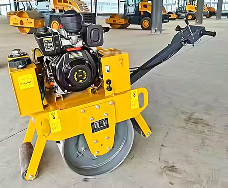 XCMG XMR040 small hand light hydraulic road roller for sale - Mini roller: picture 2 XCMG XMR040 small hand light hydraulic road roller for sale - Mini roller: picture 2