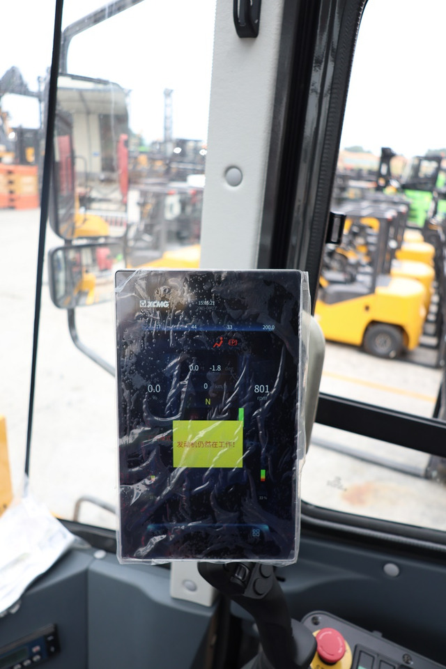 XCMG brand new 35ton XCF3512K lift equipment diesel forklift - Diesel forklift: picture 4 XCMG brand new 35ton XCF3512K lift equipment diesel forklift - Diesel forklift: picture 4