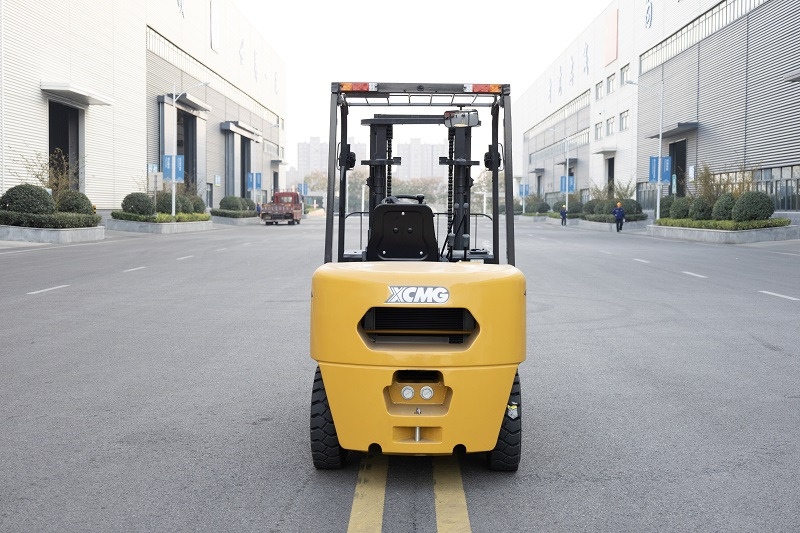 XCMG hot sale XCF-30KT 3 ton diesel forklift truck - Diesel forklift: picture 5 XCMG hot sale XCF-30KT 3 ton diesel forklift truck - Diesel forklift: picture 5