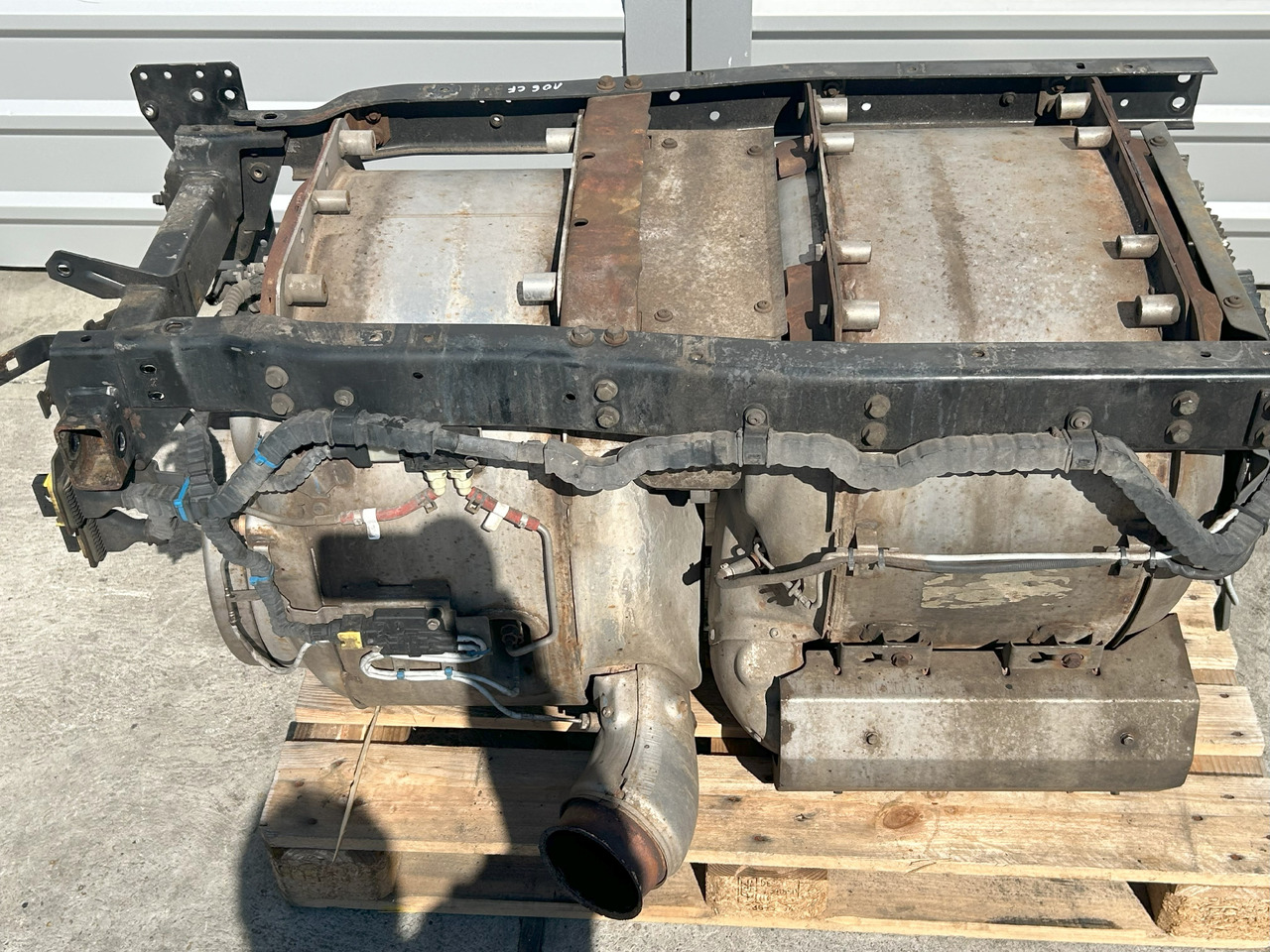 DAF CF EURO 6 COMPLETE CATALYTIC CONVERTER - Catalytic converter for Truck: picture 4 DAF CF EURO 6 COMPLETE CATALYTIC CONVERTER - Catalytic converter for Truck: picture 4