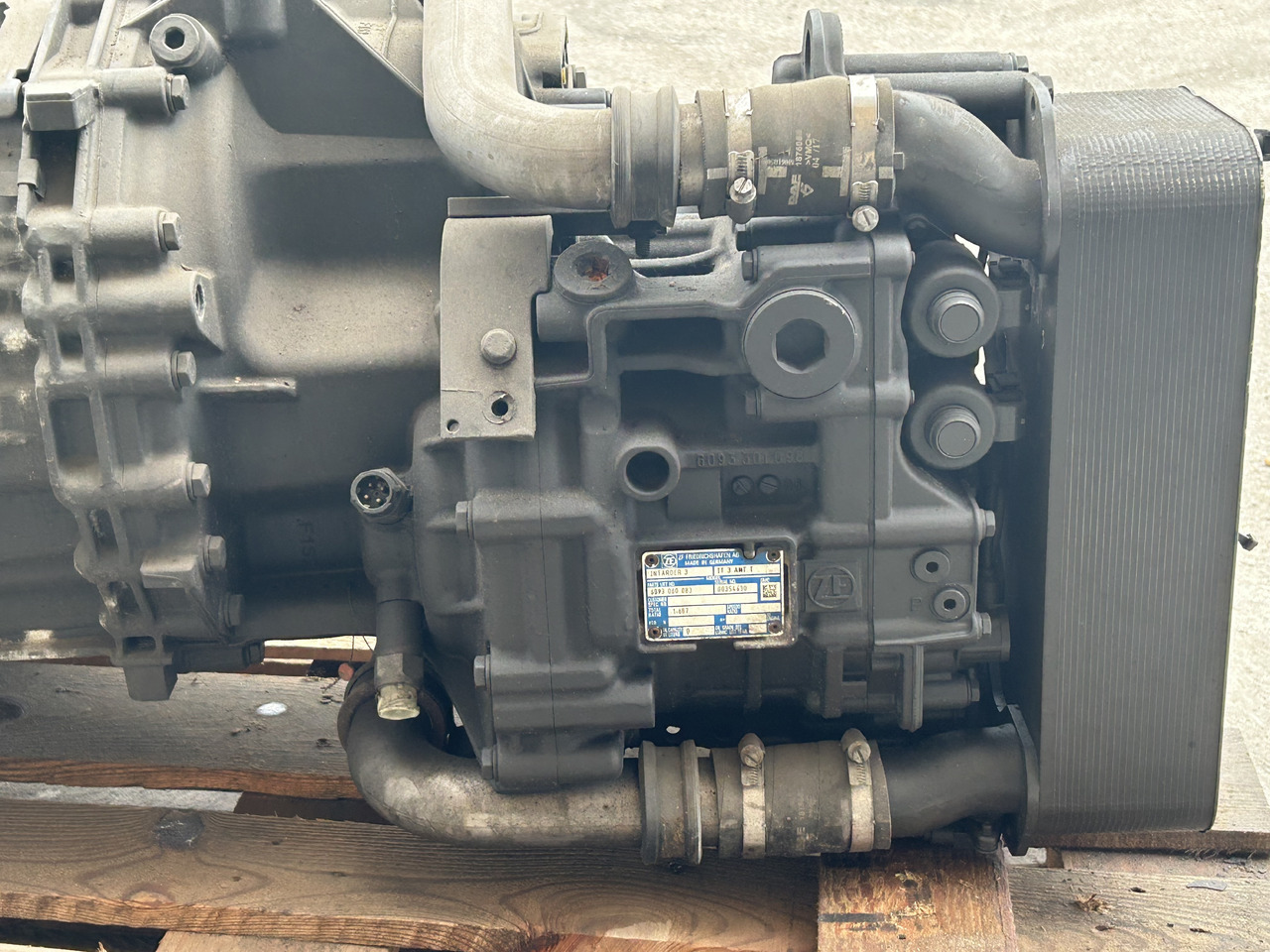 DAF XF 106 12AS2131 TD 2011072 DAF XF 106 truck - Gearbox for Truck: picture 4 DAF XF 106 12AS2131 TD 2011072 DAF XF 106 truck - Gearbox for Truck: picture 4