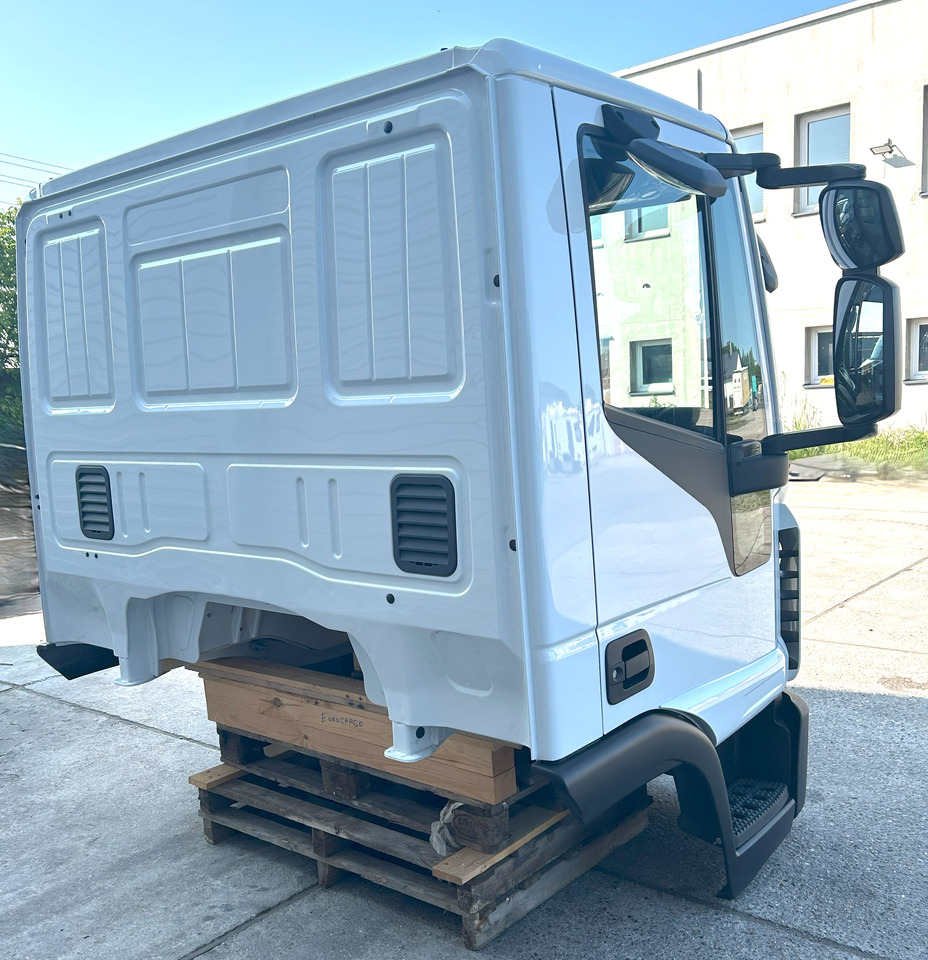 New Cab for Car IVECO Eurocargo 75 DAY cabine Fahrerhaus Cab 2025: picture 7 New Cab for Car IVECO Eurocargo 75 DAY cabine Fahrerhaus Cab 2025: picture 7