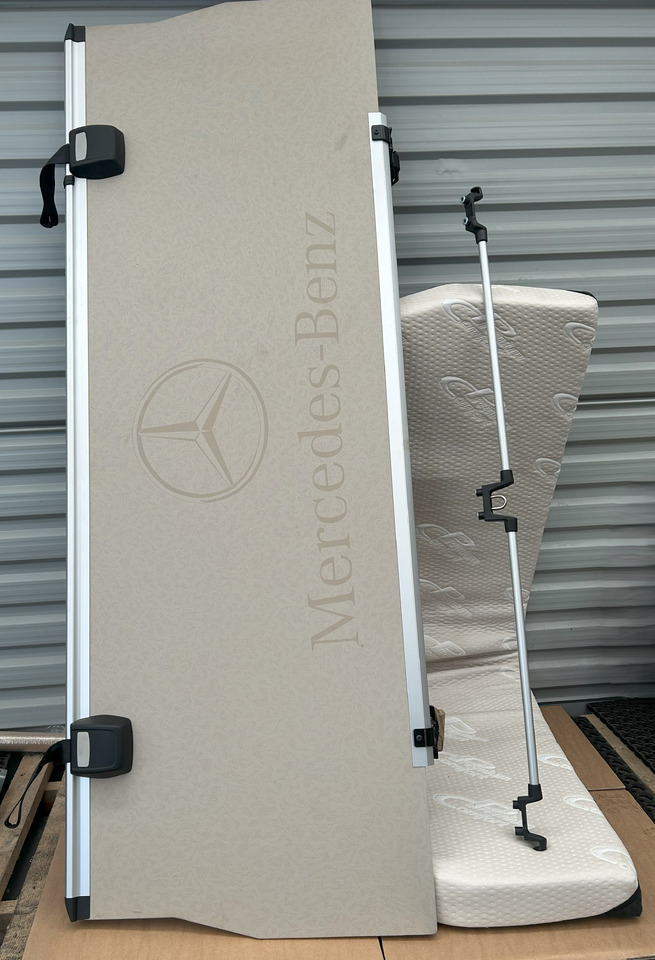 MERCEDES ACTROS MP4 UPPER BED COUCH WITH MATTRESS PREMIUM COMFORT - Universal part: picture 1 MERCEDES ACTROS MP4 UPPER BED COUCH WITH MATTRESS PREMIUM COMFORT - Universal part: picture 1