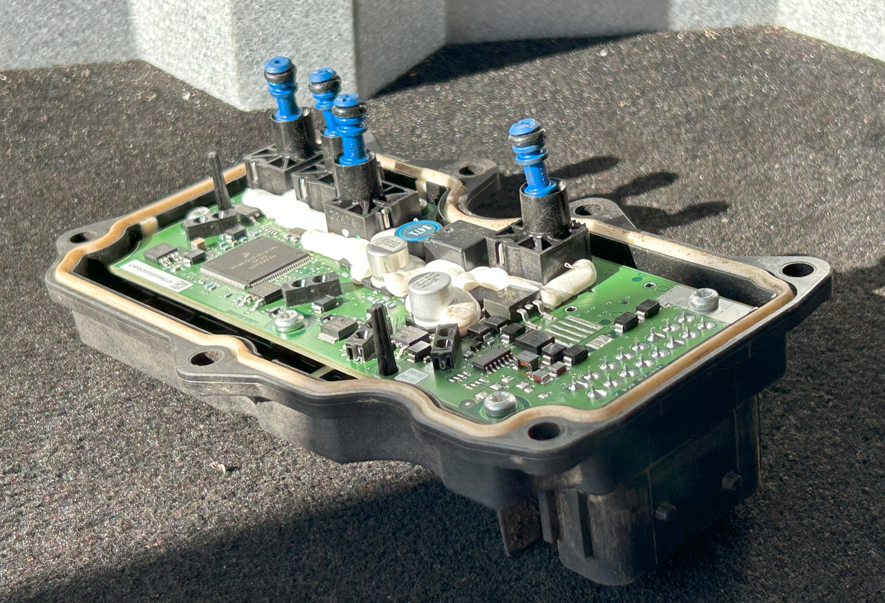 MERCEDES-BENZ ACTROS MP4 EAPU ECU ELECTRONICS - ECU: picture 3 MERCEDES-BENZ ACTROS MP4 EAPU ECU ELECTRONICS - ECU: picture 3