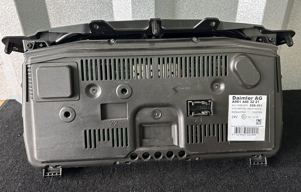 Mercedes-Benz ACCTROS MP4 A9614463221 Mercedes-Benz A9614463221 - Dashboard for Truck: picture 2 Mercedes-Benz ACCTROS MP4 A9614463221 Mercedes-Benz A9614463221 - Dashboard for Truck: picture 2