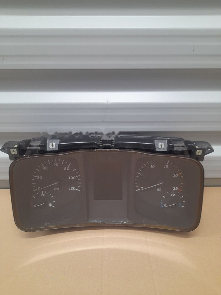 Mercedes-Benz ACTROS MP4 A0084466921 Mercedes-Benz A0084466921 - Dashboard for Truck: picture 1 Mercedes-Benz ACTROS MP4 A0084466921 Mercedes-Benz A0084466921 - Dashboard for Truck: picture 1