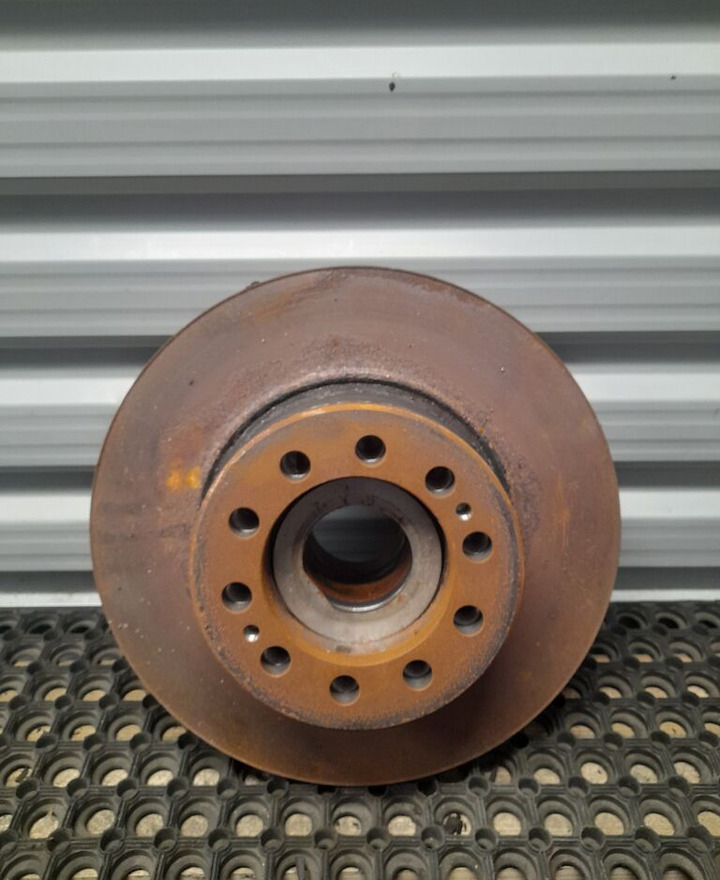 Mercedes-Benz PRZÓD ACTROS MP4 - Hub for Truck: picture 1 Mercedes-Benz PRZÓD ACTROS MP4 - Hub for Truck: picture 1