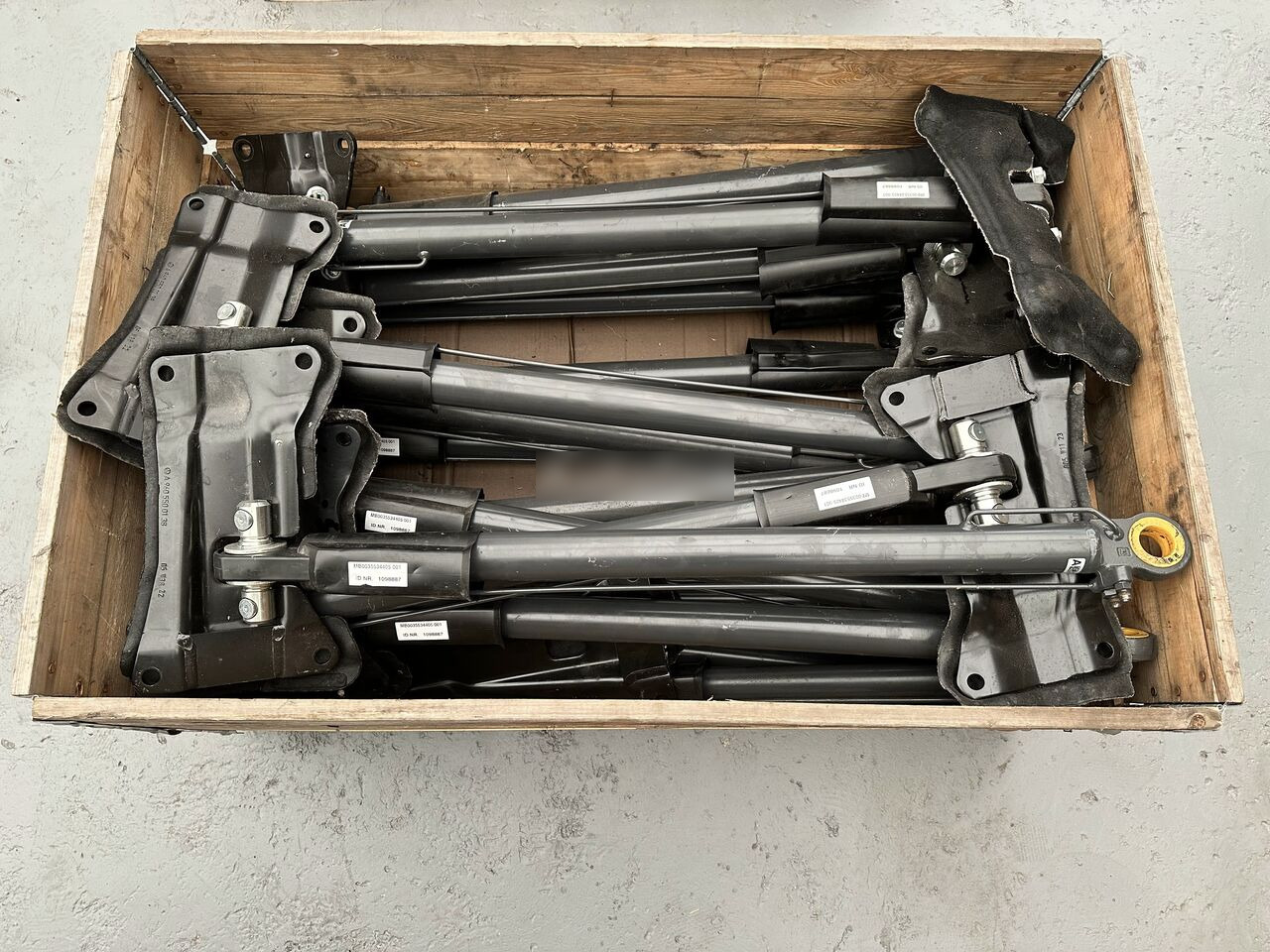 SIŁOWNIK PODNOSZENIA KABINY MB0035534405 ACTROS ATEGO MP4 Mercedes-Benz MB0035534405 truck - Hydraulic cylinder for Truck: picture 5 SIŁOWNIK PODNOSZENIA KABINY MB0035534405 ACTROS ATEGO MP4 Mercedes-Benz MB0035534405 truck - Hydraulic cylinder for Truck: picture 5