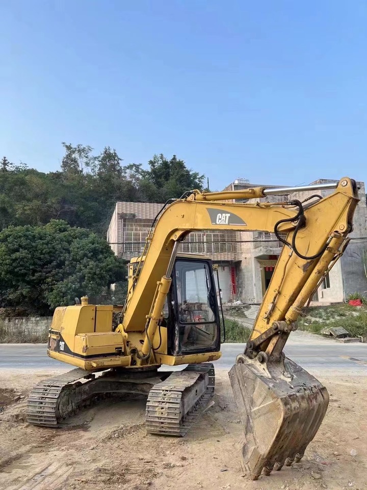 CATERPILLAR 0.3 excavator for Bangladesh CAT 307B, E70B - Crawler excavator: picture 2 CATERPILLAR 0.3 excavator for Bangladesh CAT 307B, E70B - Crawler excavator: picture 2