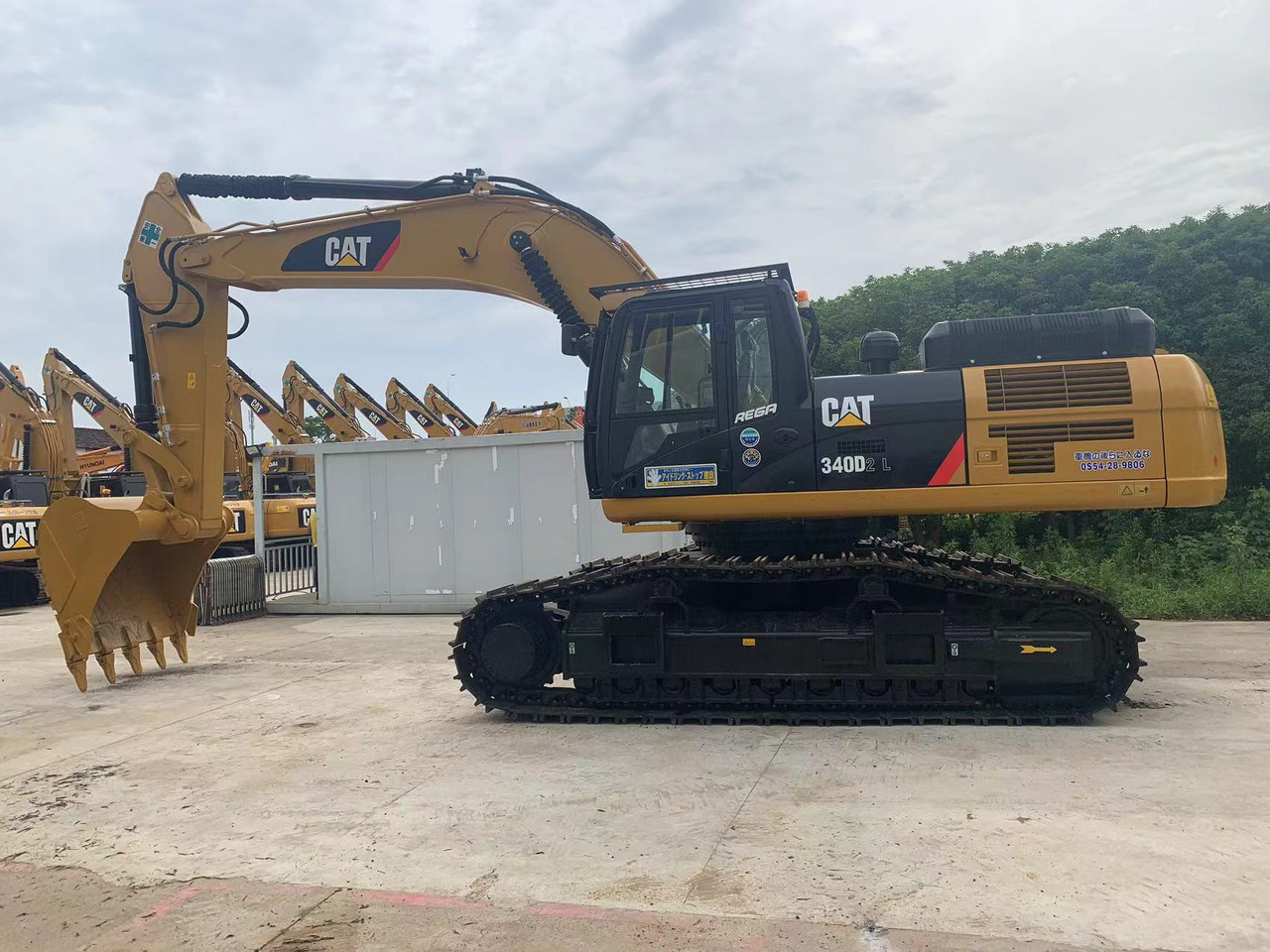 CATERPILLAR 40Ton Used Excavator CAT 340D – Powerful Engine, Work-Ready for Heavy Earthmoving - Crawler excavator: picture 4 CATERPILLAR 40Ton Used Excavator CAT 340D – Powerful Engine, Work-Ready for Heavy Earthmoving - Crawler excavator: picture 4