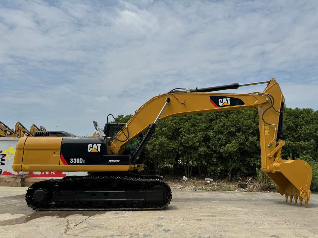 CATERPILLAR CAT 330D2L: 275 HP 30-Ton Excavator – Power & Precision for Heavy Quarry Jobs - Crawler excavator: picture 4 CATERPILLAR CAT 330D2L: 275 HP 30-Ton Excavator – Power & Precision for Heavy Quarry Jobs - Crawler excavator: picture 4