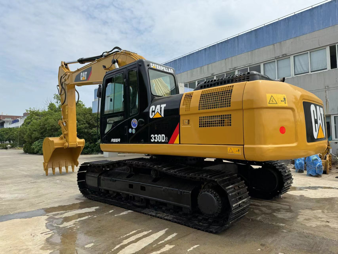 CATERPILLAR CAT 330D2L: 275 HP 30-Ton Excavator – Power & Precision for Heavy Quarry Jobs - Crawler excavator: picture 3 CATERPILLAR CAT 330D2L: 275 HP 30-Ton Excavator – Power & Precision for Heavy Quarry Jobs - Crawler excavator: picture 3