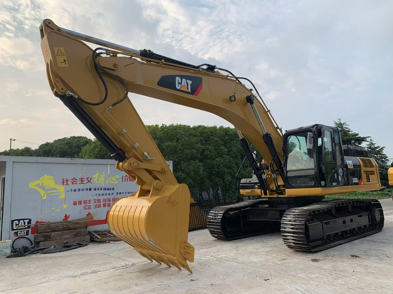 Caterpillar 336D, 330D Excellent Condition Heavy Mining Excavator Machine - Crawler excavator: picture 1 Caterpillar 336D, 330D Excellent Condition Heavy Mining Excavator Machine - Crawler excavator: picture 1