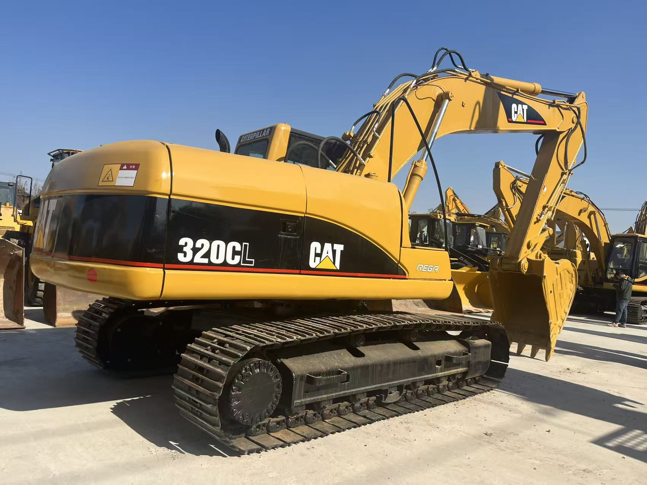 Caterpillar Original Caterpillar 20Ton Excavator CAT 320CL for Sale Made in Japan - Construction machinery: picture 2 Caterpillar Original Caterpillar 20Ton Excavator CAT 320CL for Sale Made in Japan - Construction machinery: picture 2