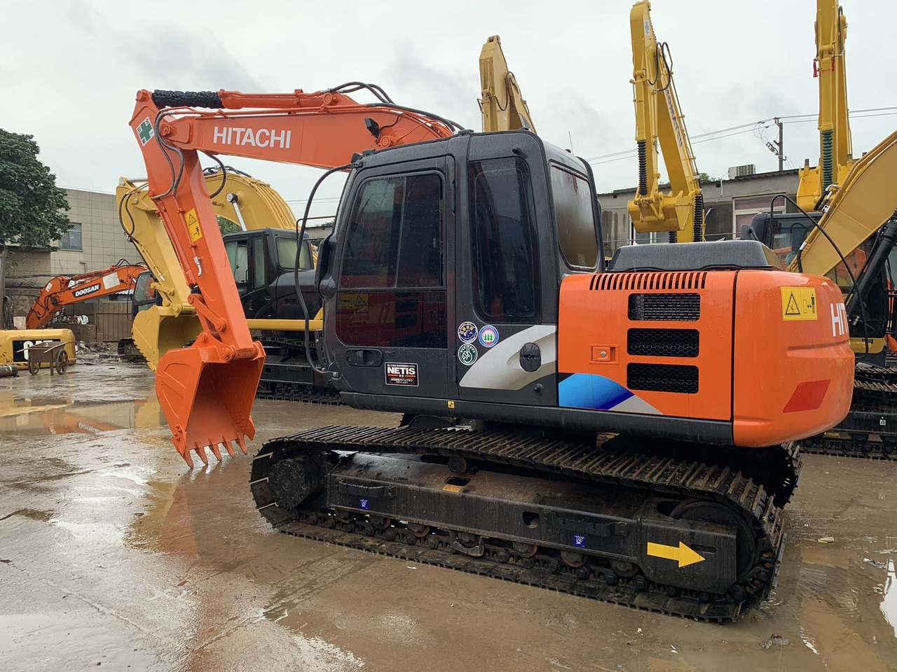 Hitachi ZX130, ZX120 Tracked Excavator Japan Origin - Crawler excavator: picture 2 Hitachi ZX130, ZX120 Tracked Excavator Japan Origin - Crawler excavator: picture 2