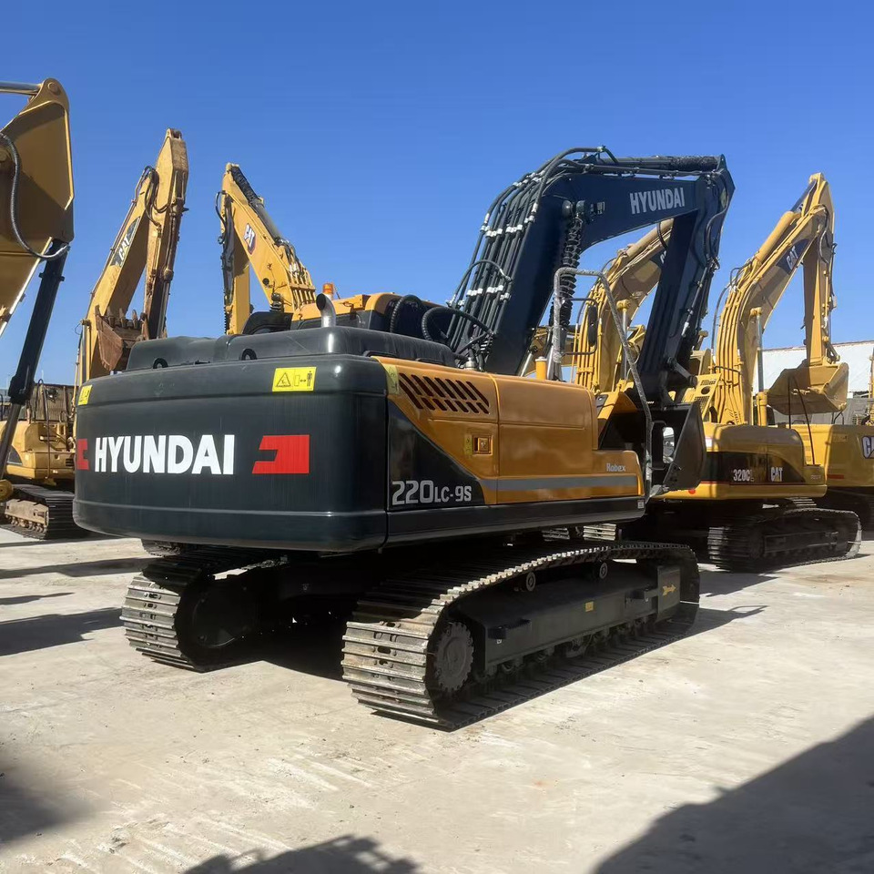 Hyundai 22Ton Used Excavator Hyundai R220LS-9S Original Korea for Sale from China - Crawler excavator: picture 2 Hyundai 22Ton Used Excavator Hyundai R220LS-9S Original Korea for Sale from China - Crawler excavator: picture 2