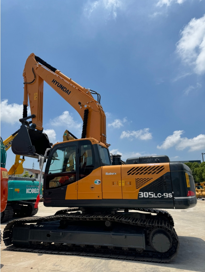 Hyundai 305LC-9S Good Price Used Excavator - Crawler excavator: picture 2 Hyundai 305LC-9S Good Price Used Excavator - Crawler excavator: picture 2