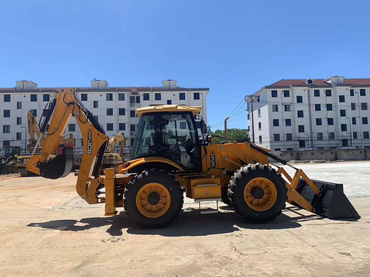 JCB Backhoe Loader 4CX, 4DX Good Price on Sale - Backhoe loader: picture 2 JCB Backhoe Loader 4CX, 4DX Good Price on Sale - Backhoe loader: picture 2