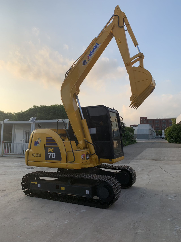 Komatsu Mini Excavator PC70 Japan Origin Good Price - Crawler excavator: picture 2 Komatsu Mini Excavator PC70 Japan Origin Good Price - Crawler excavator: picture 2