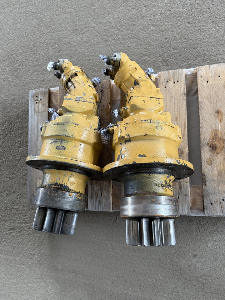 CATERPILLAR DR140 - Swing motor for Mini excavator: picture 1 CATERPILLAR DR140 - Swing motor for Mini excavator: picture 1
