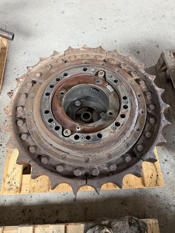 Liebherr FAT450 C564 - Final drive for Bulldozer: picture 1 Liebherr FAT450 C564 - Final drive for Bulldozer: picture 1