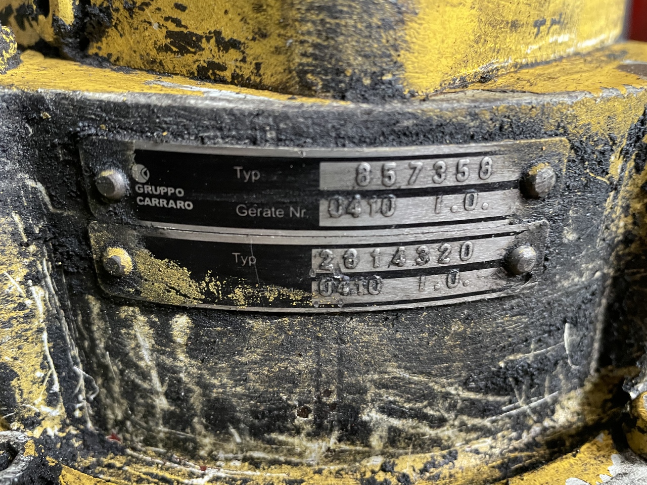 NEW HOLLAND Mh plus - Swing motor for Excavator: picture 3 NEW HOLLAND Mh plus - Swing motor for Excavator: picture 3