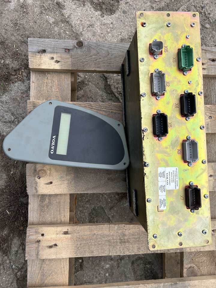 Volvo EW140 - ECU for Wheel excavator: picture 1 Volvo EW140 - ECU for Wheel excavator: picture 1