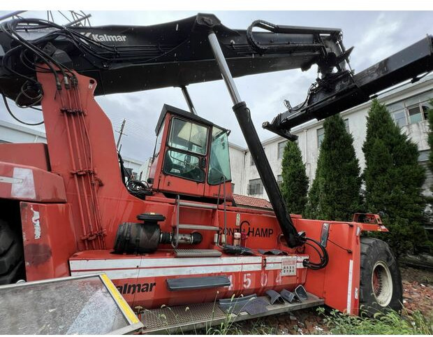 2008 KALMAR DRD420-60S5K - Reach stacker: picture 1 2008 KALMAR DRD420-60S5K - Reach stacker: picture 1