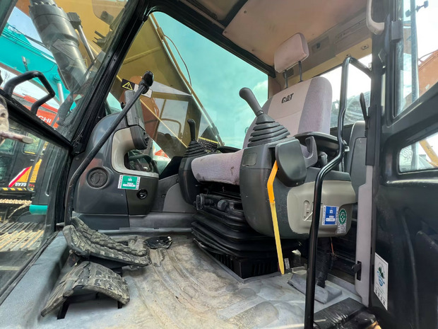 2020 Caterpillar 323D - Crawler excavator: picture 2 2020 Caterpillar 323D - Crawler excavator: picture 2