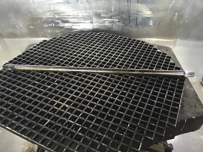 Liebherr A314 Li / A316 Li / A900C Li / A904C Li / A914 COMPACT / A914 - Drive shaft: picture 1 Liebherr A314 Li / A316 Li / A900C Li / A904C Li / A914 COMPACT / A914 - Drive shaft: picture 1