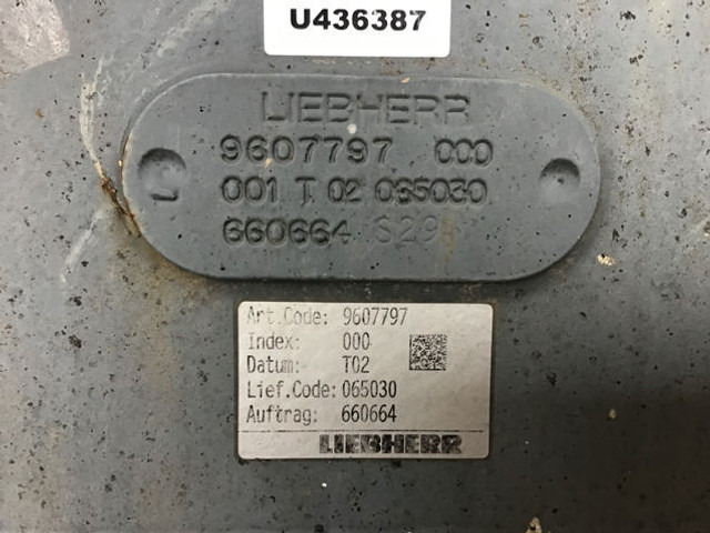 Liebherr Bucket - Bucket: picture 4 Liebherr Bucket - Bucket: picture 4