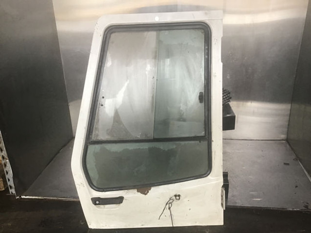 Liebherr Cabin Door - Door and parts: picture 1 Liebherr Cabin Door - Door and parts: picture 1