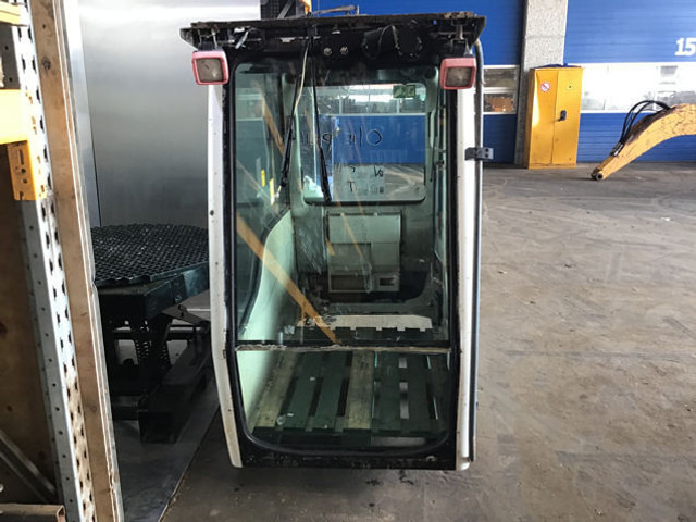 Liebherr Cabin - Cab and interior: picture 4 Liebherr Cabin - Cab and interior: picture 4