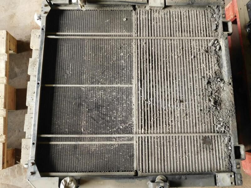 Liebherr Combined Radiator - Radiator: picture 1 Liebherr Combined Radiator - Radiator: picture 1