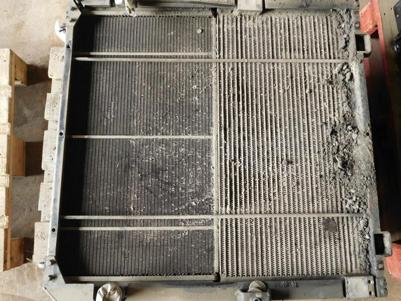 Liebherr Combined Radiator - Radiator: picture 2 Liebherr Combined Radiator - Radiator: picture 2