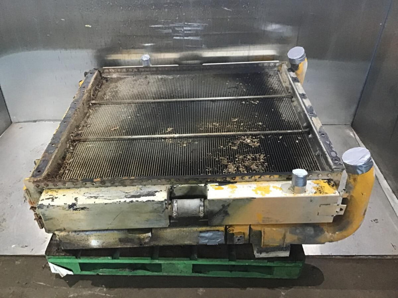 Liebherr Combined Radiator - Radiator: picture 1 Liebherr Combined Radiator - Radiator: picture 1