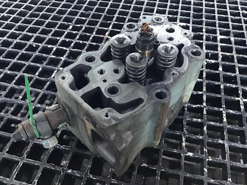 Liebherr Cylinderhead - Cylinder block: picture 1 Liebherr Cylinderhead - Cylinder block: picture 1