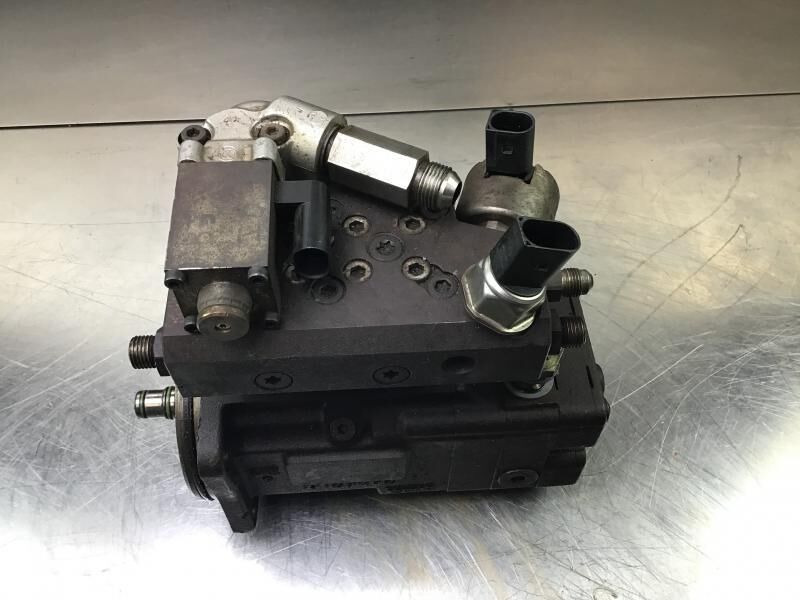 Liebherr High Pressure Pump - Fuel pump: picture 3 Liebherr High Pressure Pump - Fuel pump: picture 3