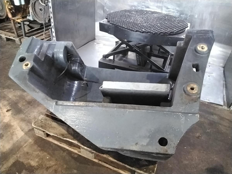 Liebherr - Counterweight for Construction machinery: picture 1 Liebherr - Counterweight for Construction machinery: picture 1