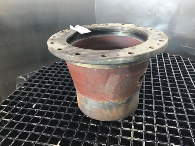 Liebherr Output Shaft Housing - Hydraulics: picture 1 Liebherr Output Shaft Housing - Hydraulics: picture 1