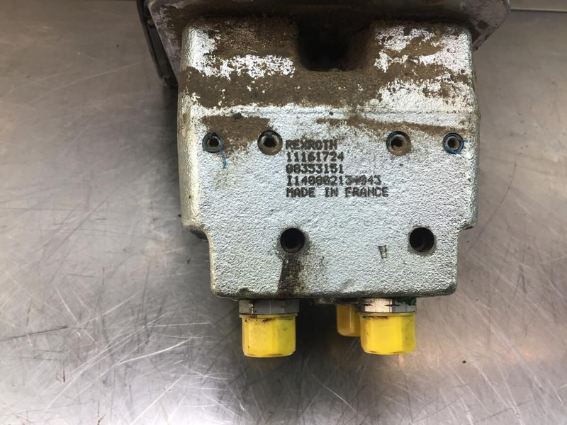 Liebherr Pilot Control Unit - Pedal: picture 2 Liebherr Pilot Control Unit - Pedal: picture 2