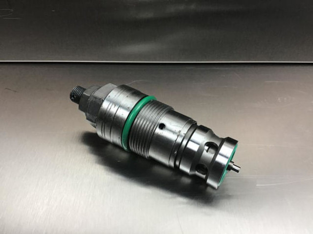 Liebherr Pressure limiting Valve - Engine and parts: picture 1 Liebherr Pressure limiting Valve - Engine and parts: picture 1