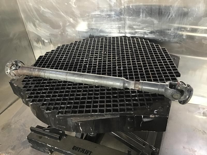 Liebherr Propeller Shaft - Drive shaft: picture 1 Liebherr Propeller Shaft - Drive shaft: picture 1