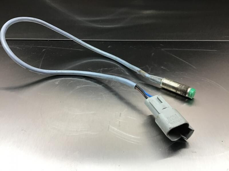 Liebherr R914B / R904 / A904 Li / A900C Li / A900B Li / A316 Li / A314 Li / A924B Li / A924 li / A914 Li / A934 Li / A934B Li - Sensor: picture 2 Liebherr R914B / R904 / A904 Li / A900C Li / A900B Li / A316 Li / A314 Li / A924B Li / A924 li / A914 Li / A934 Li / A934B Li - Sensor: picture 2