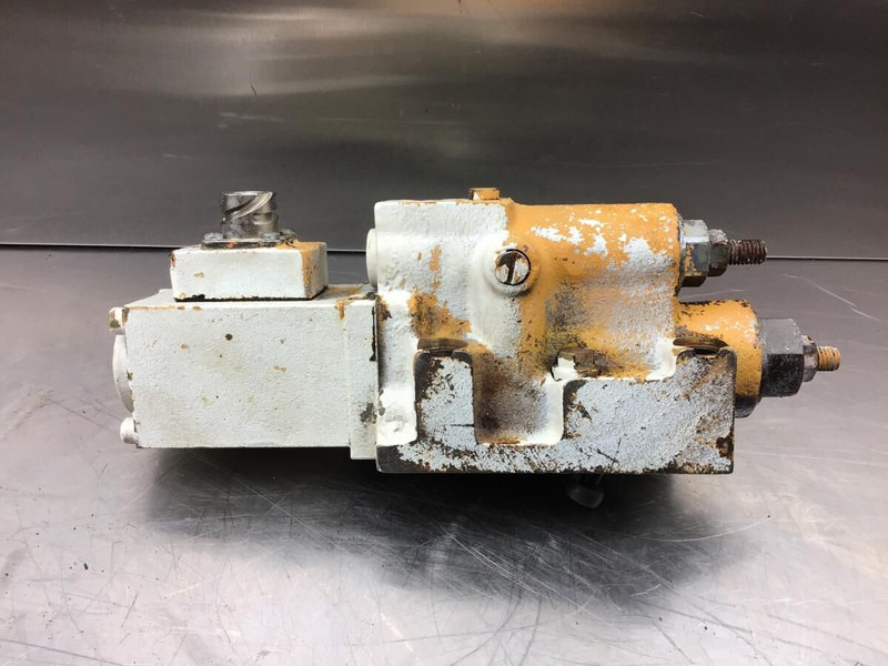 Liebherr Regulating - Valve: picture 3 Liebherr Regulating - Valve: picture 3