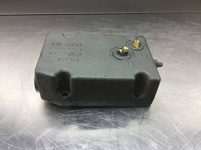 Valve Liebherr Regulating Valve: picture 1