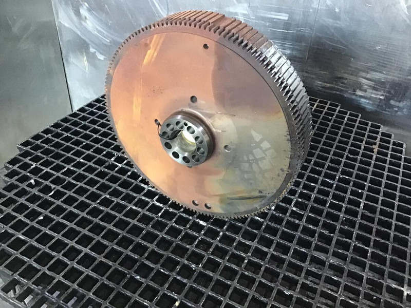 Liebherr SAE2 - Flywheel: picture 3 Liebherr SAE2 - Flywheel: picture 3