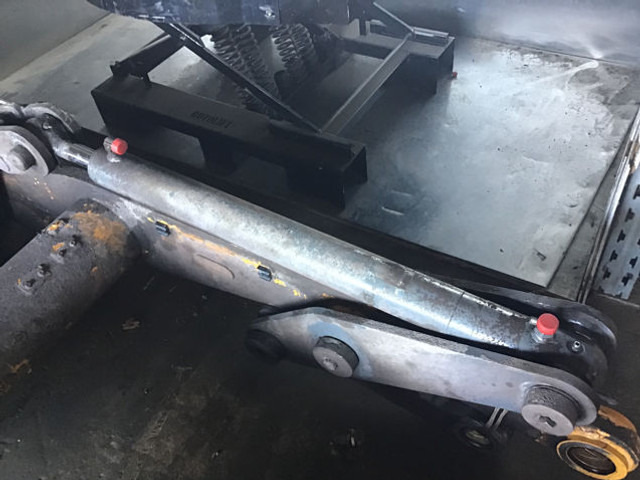 Liebherr Tiltcylinder - Tiltrotator for Construction machinery: picture 1 Liebherr Tiltcylinder - Tiltrotator for Construction machinery: picture 1