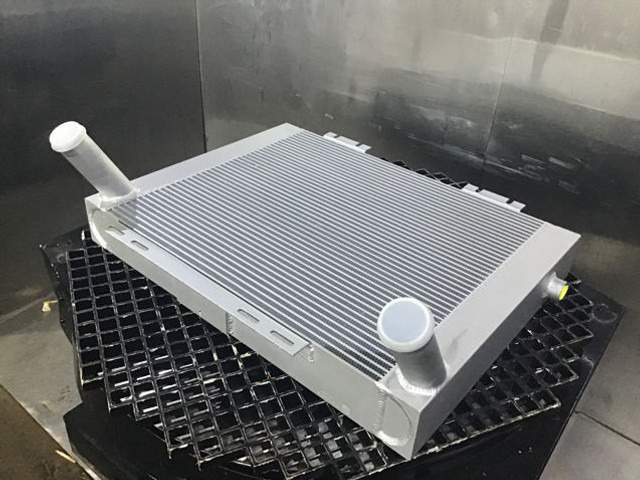 New Intercooler Liebherr Watercooler: picture 1